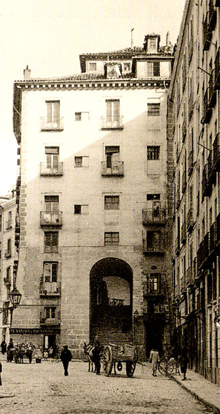 Arco de Cuchilleros 1919